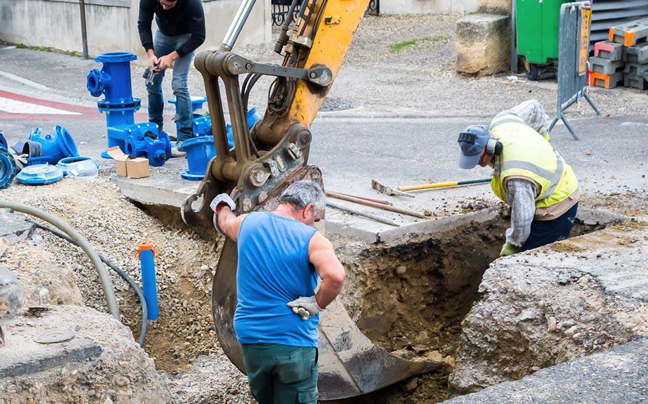 comment déboucher un wc avec une bouteille Saint-Brice-sous-Forêt